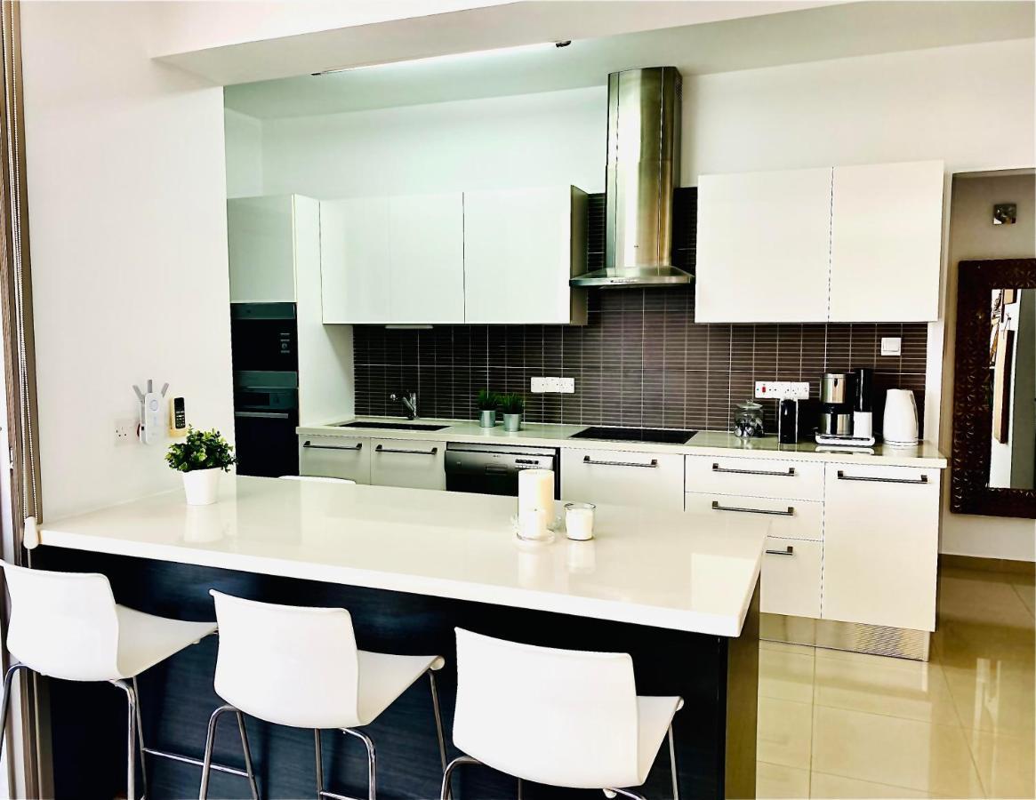 The Penthouse 401 Daire Larnaca Dış mekan fotoğraf